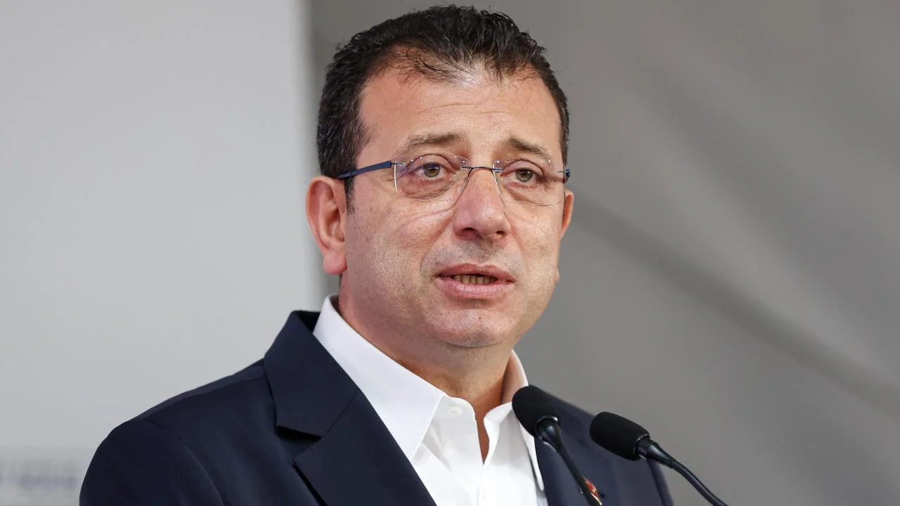 Ekrem İmamoğlu'na hakaret  suçundan 2 yıl 1 ay hapis cezası