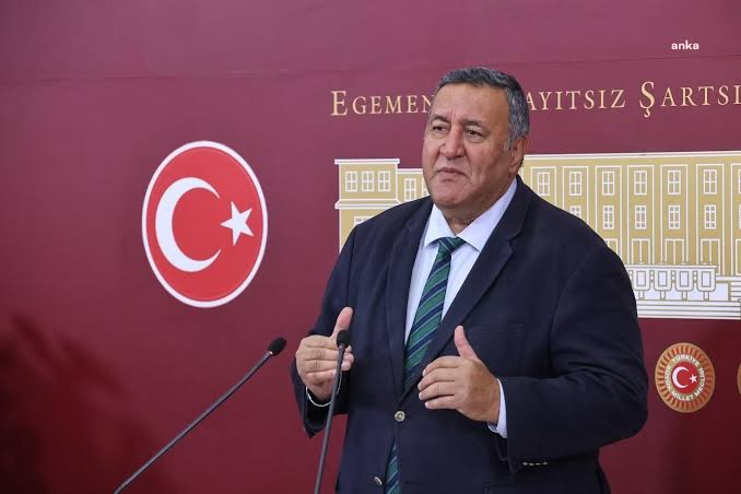 Ömer Fethi Gürer: kamuda taşeron olarak çalışan işçilerin kadroya alınmasına yönelik çağrıda bulundu