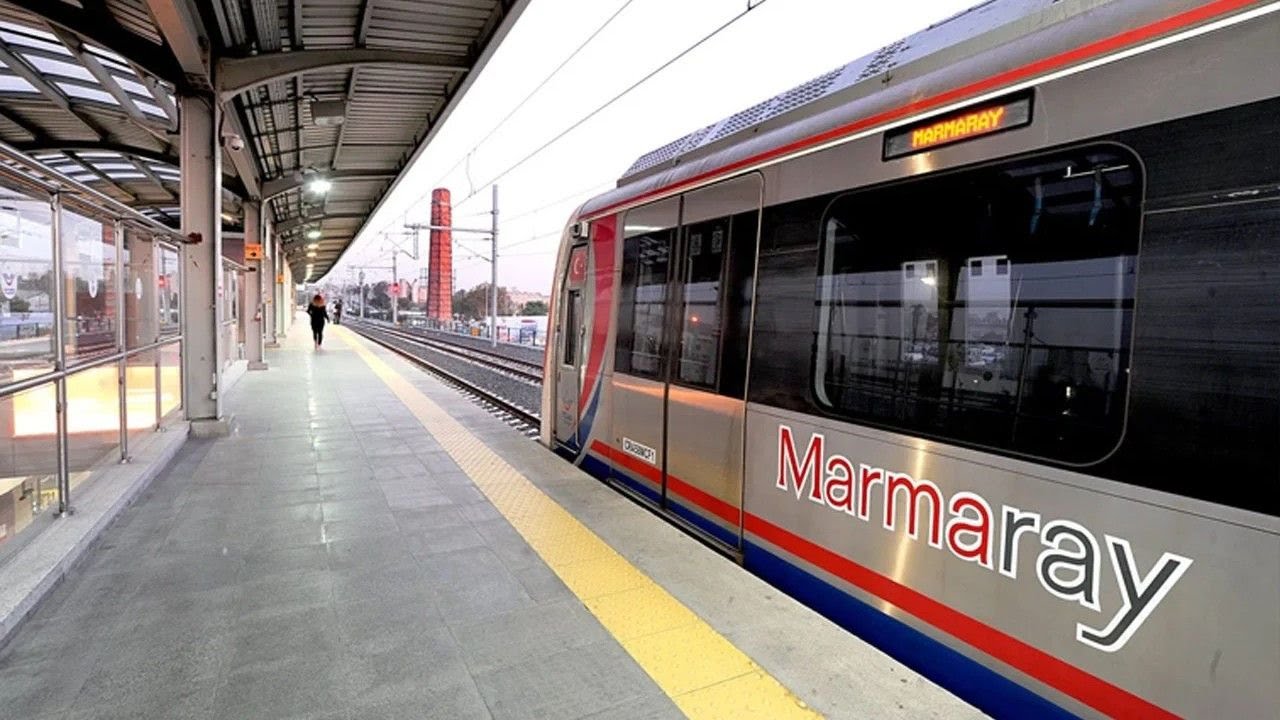 Marmaray durağında acı olay: İntihar eden şahıs can verdi
